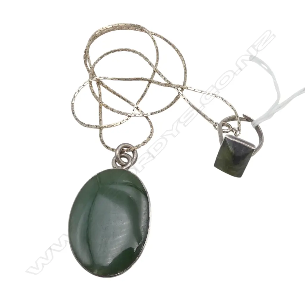 S/SILVER & JADE PENDANT ON S/SILVER CHAIN WITH S/SILVER & GREENSTONE RING Image 1++