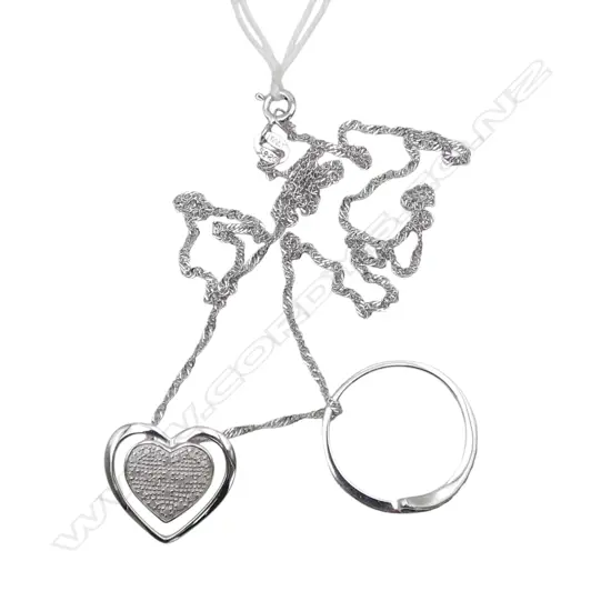 S/SILVER WHITE STONE HEART PENDANT ON CHAIN WITH S/SILVER RING with black and white diamonds