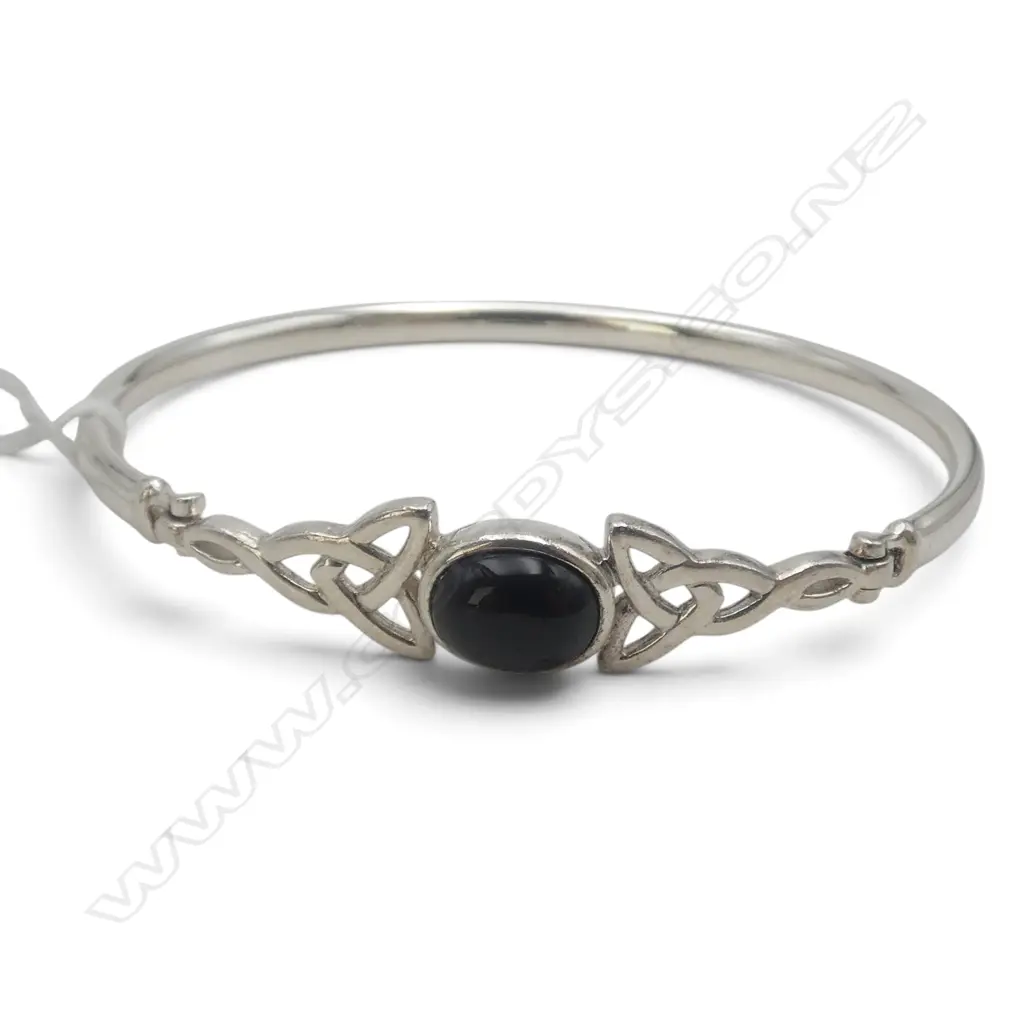 S/SILVER & ONYX CELTIC BANGLE 10.2GMS TOTAL WIEGHT Image 1++