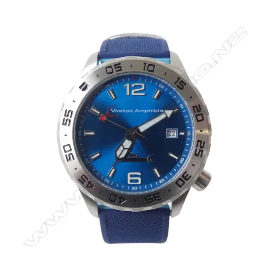Vostok Amphibia automatic dive gent's wristwatch w sunburst blue dial. Running