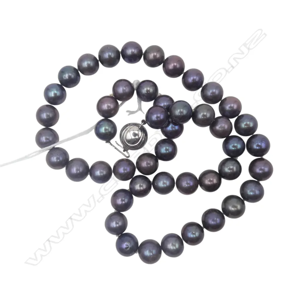 DYED BLACK PEARL NECKLACE W. 9CT WG CLASP L.450mm Image 1++