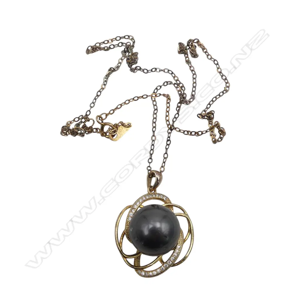 LARGE PACIFIC BLACK PEARL & S/SILVER PENDANT Image 1++