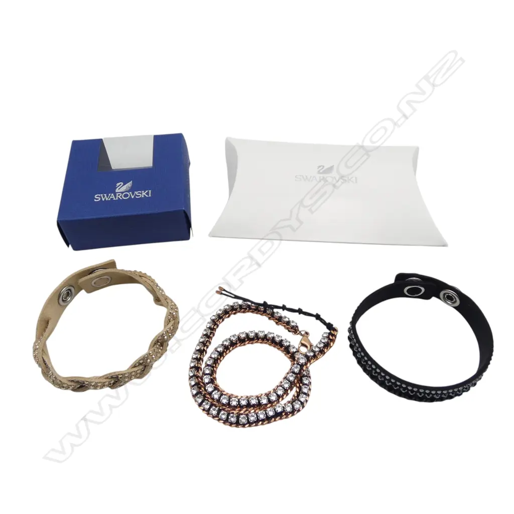 3 SWAROVSKI CRYSTAL BRACELETS, new unworn Image 1++
