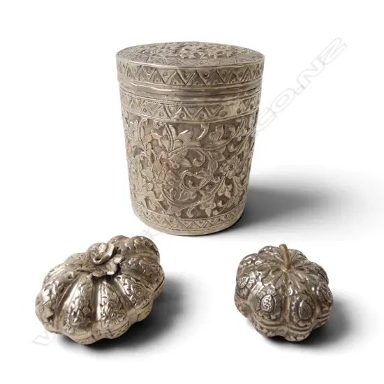 3 LOW GRADE SILVER LIDDED CONTAINERS H.85mm