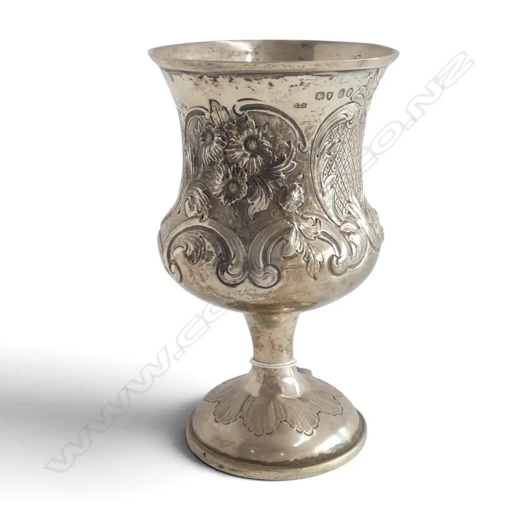 VICTORIAN STG SILVER TROPHY GOBLET, EMBOSSED w. CARTOUCHE 'WEST OF ENGLAND - 1ST PRIZE - NEWTON', LONDON 1857, 174gms Image 1++