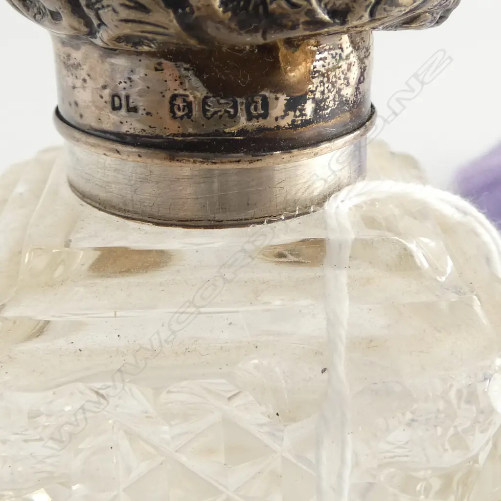 EDWARDIAN SILVER TOPPED SCENT BOTTLE lid squashed + SILVER BACKED CLOTHES BRUSH. Birmingham 1903 Image 1++
