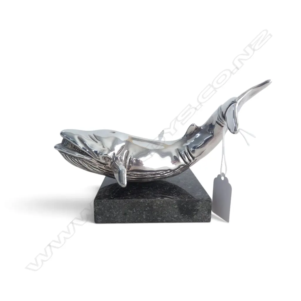 SILVER WHALE ORNAMENT on a MARBLE PLINTH, H.100x180mm, 694gm total weight Image 1++