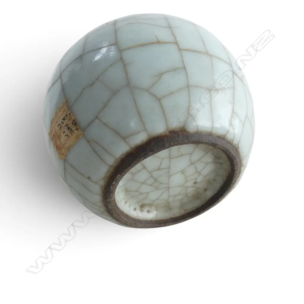 ORIENTAL CELADON CRACKLE GLAZE POT H.75mm Image 1++