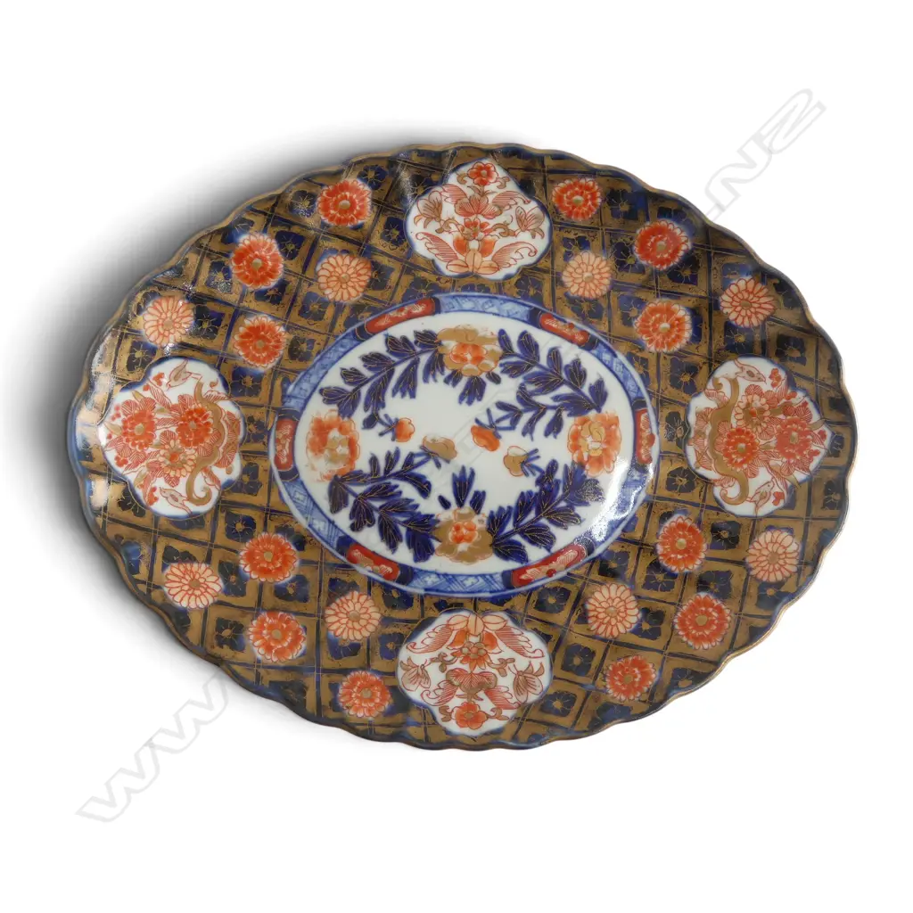 OLD ORIENTAL IMARI DISH lobed rim W.245mm  Image 1++