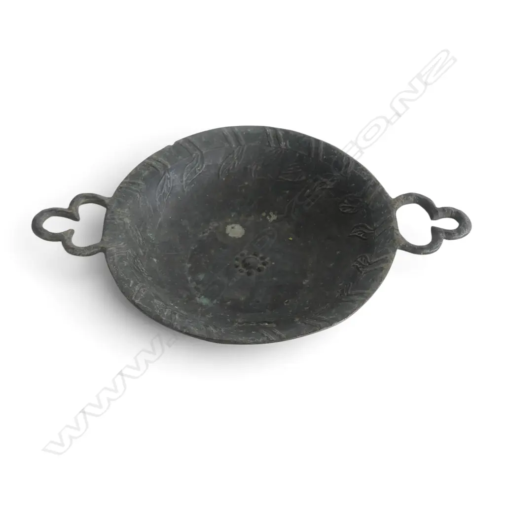 2 ROMAN? BRONZE BOWLS 135 / 120mm dia Image 1++