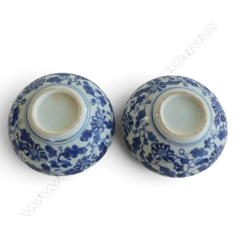 2 CHINESE PORCELAIN BOWLS w BIRD MOTIF, H.60 Dia.140mm Image 1++