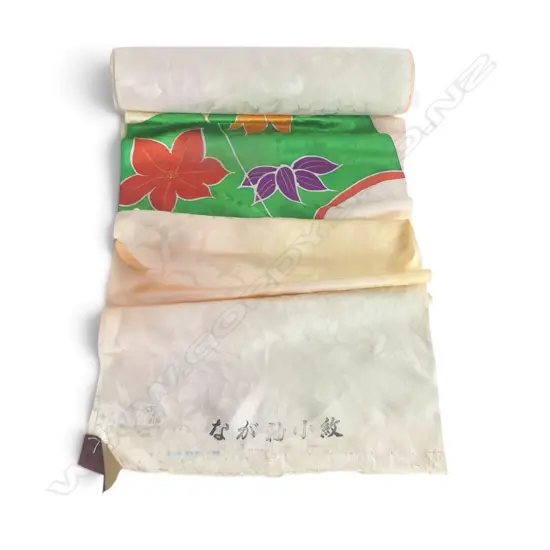 Unused 1980's NISHIJIN TEXTILE (Kyoto) JAPANESE leaf pattern on mauve SILK ROLL. L.12m. W.360mm. New old stock