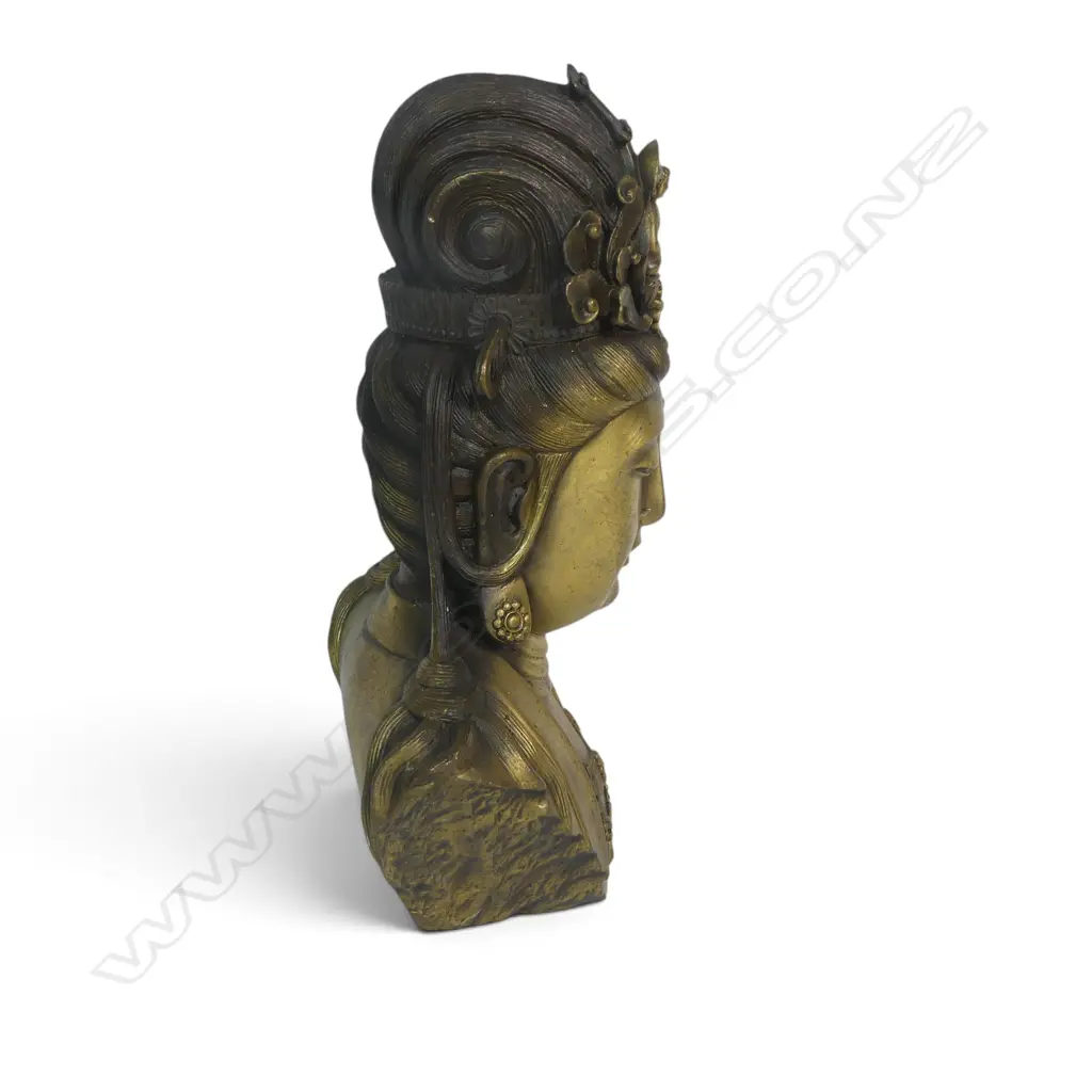 HEAVY GILDED BRONZE OF GUANYIN (BUDDHIST BODHISATTVA) WITH AN ORNATE CROWN INCLUDING A SMALL SEATED BUDDHA, 222 X 140MM Image 1++