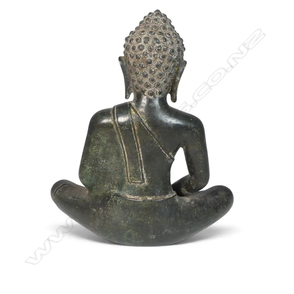 SOUTHEAST ASIAN  BRONZE SEATED BUDDHA WITH DARK GREEN PATINA IN MEDITATIVE POSE (DHYANA MUDRA), 250 X 230MM Image 1++