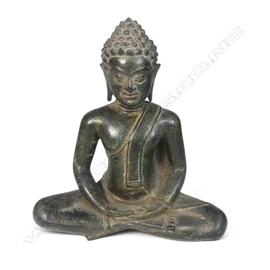 SOUTHEAST ASIAN  BRONZE SEATED BUDDHA WITH DARK GREEN PATINA IN MEDITATIVE POSE (DHYANA MUDRA), 250 X 230MM
