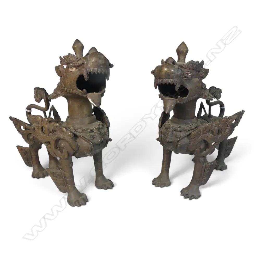 2 X TIBETAN ANTIQUE PATINATED BRONZE QILINS (SNOW LIONS GUARDIAN OF THE TEMPLE) W GLASS EYES, 250 X 210MM Image 1++