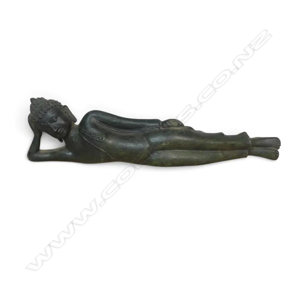 SOUTHEAST ASIAN CAST BRONZED RECLINING BUDDHA (FINAL MOMENTS BEFORE ENTERING NIRVANA), DARK GREEN PATINA L.360MM Image 1++