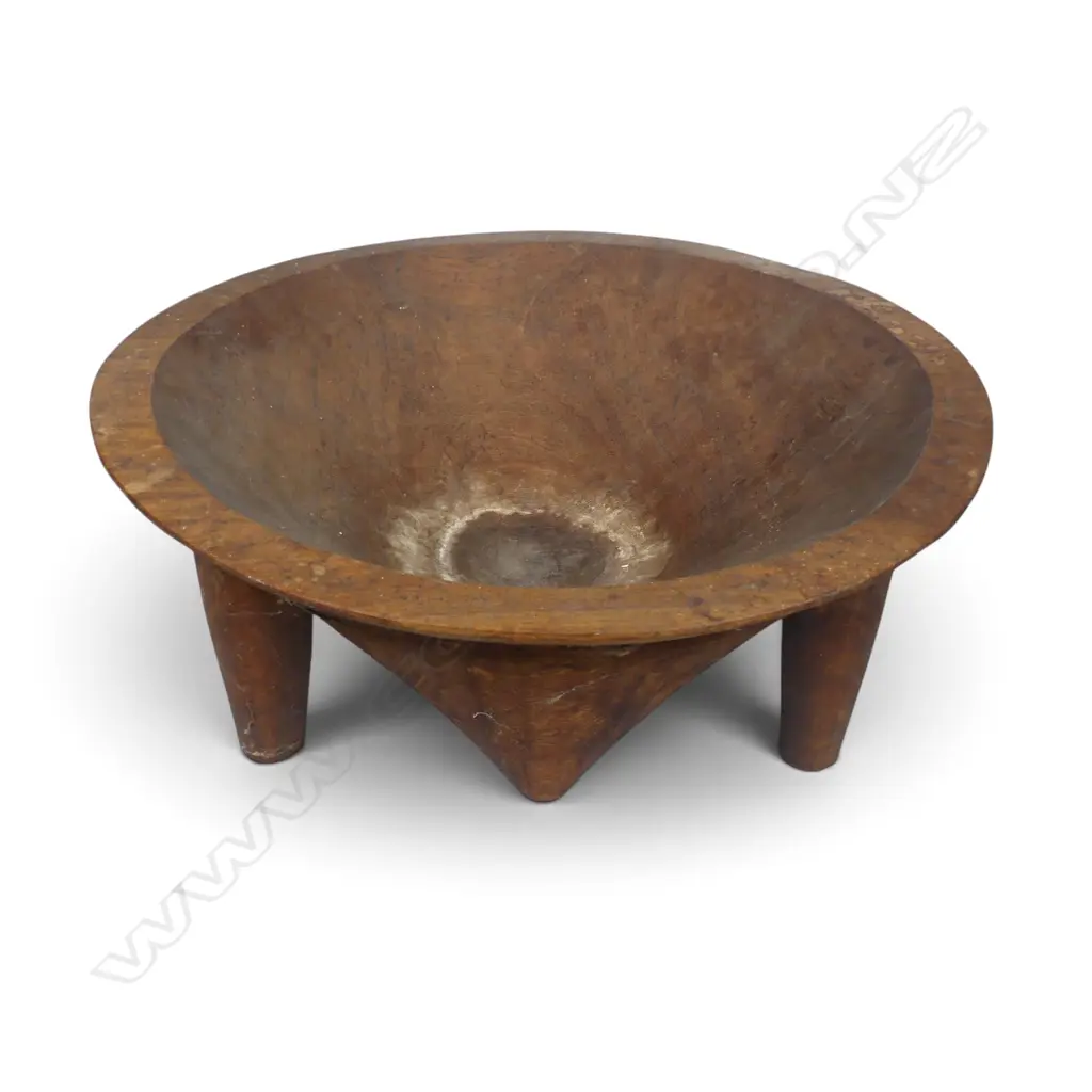 LARGE TANOA KAVA BOWL HAND CARVED FROM A SINGLE PIECE OF NATIVE HARDWOOD, RESIDUE OF KAVA & WATER STAIN, H.150 DIA 470MM Image 1++