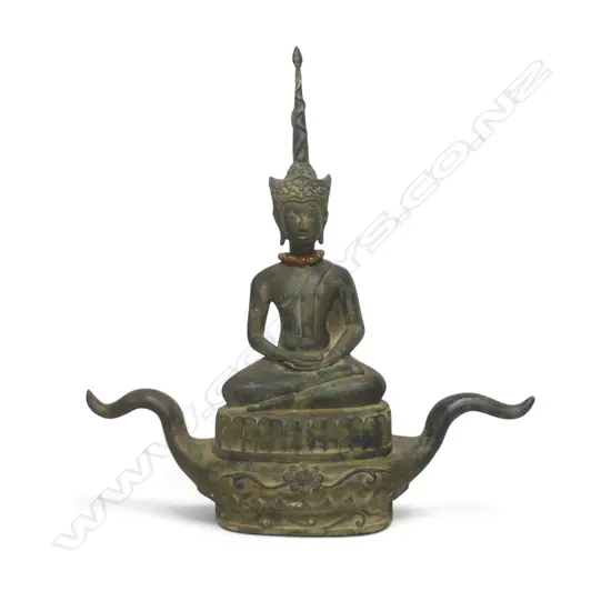 THAI AYUTTHAYA STYLE BRONZED BUDDHA MEDITATING ON A BOAT-SHAPE BASE, PROMINENT USHNISHA CROWN & NECKLACE, 690 X 690MM