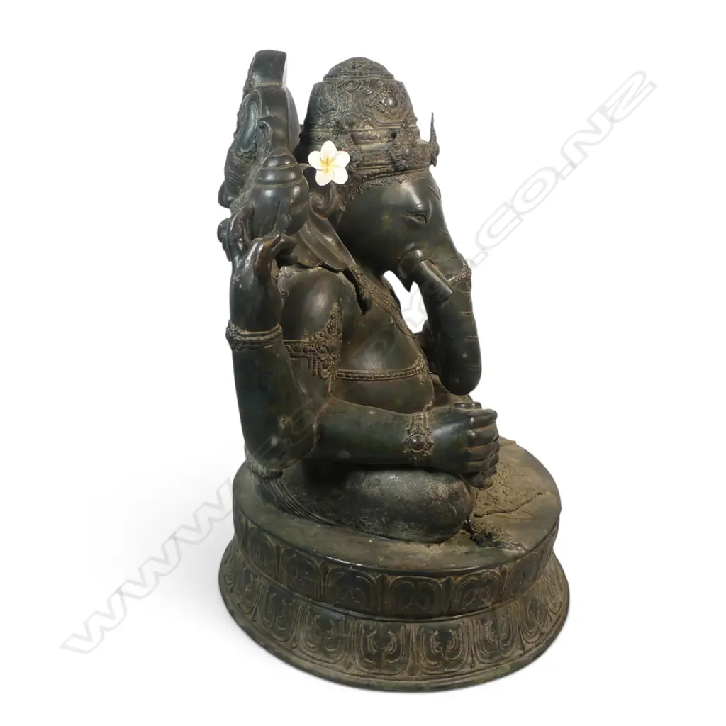 IMPRESSIVE JAVANESE DOUBLE SIDED BRONZE OF GANESHA WITH A PROTECTIVE BARONG SPIRIT AT THE BACK, AGED PATINA 700 X 500MM Image 1++