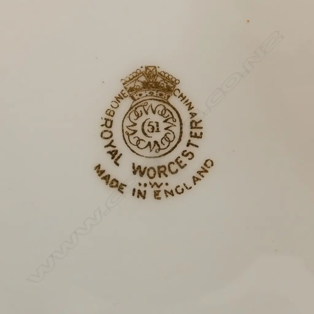 ROYAL WORCESTER GILDED HAND-PAINTED FRUIT CABINET PLATE Dia.270mm  Image 1++