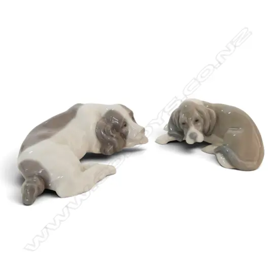 2 SMALL LLADRO DOGS L.80mm
