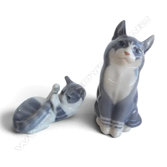 ROYAL COPENHAGEN CATS one w. box L.110mm