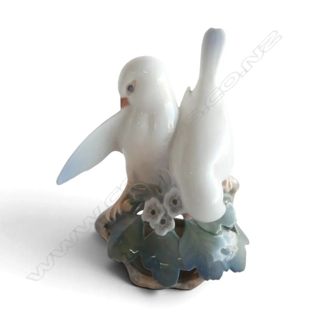 ROYAL COPENHAGEN ORNAMENT lovebirds by Theodor Madsen c.1969-74 H.130mm Image 1++