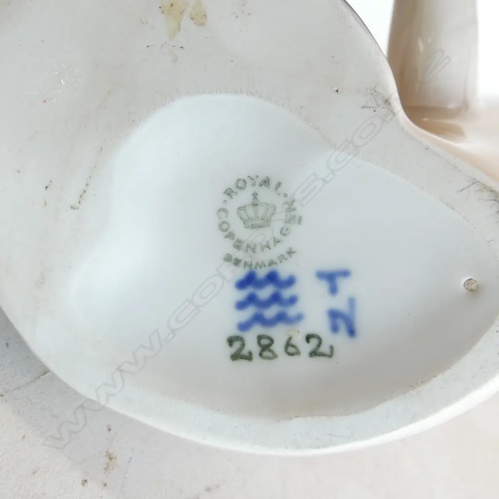 ROYAL COPENHAGEN SIAMESE CAT & KITTEN H.195mm. Image 1++