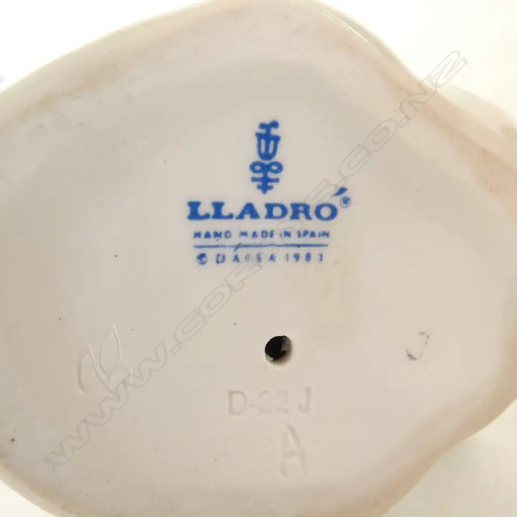 LLADRO FIGURINE pretty pickings, flower faults H.180mm Image 1++