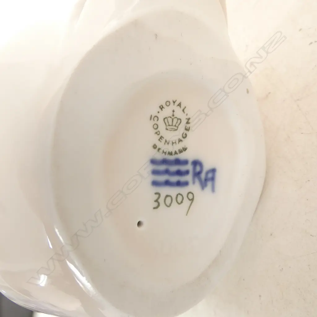 ROYAL COPENHAGEN ORNAMENT rosebud by Theodor Madsen 1962 H.140mm Image 1++