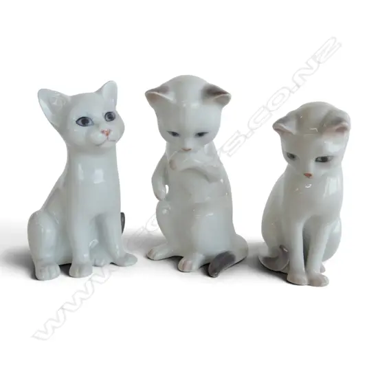 3 ROYAL COPENHAGEN CAT ORNAMENTS H.120mm