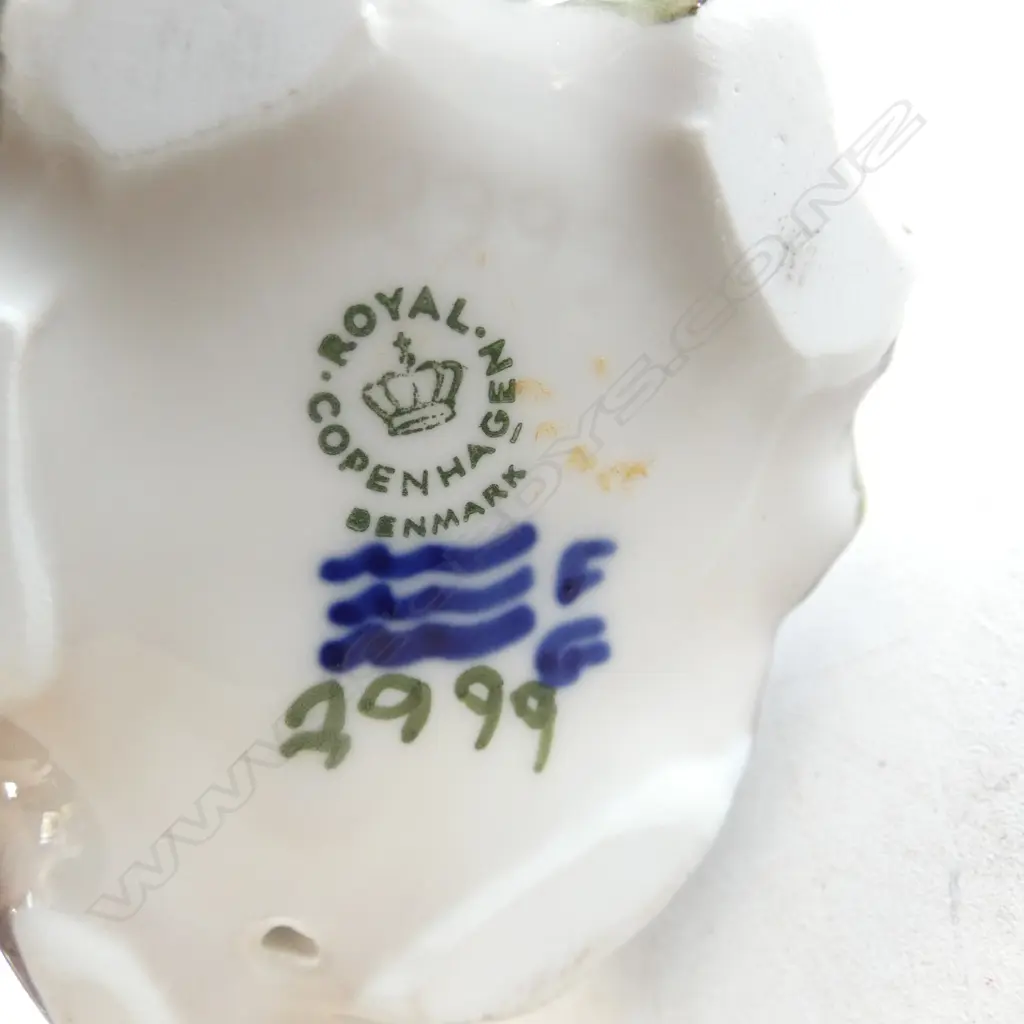 ROYAL COPENHAGEN ORNAMENT owl by Theodor Madsen c.1969-74 H.140mm Image 1++