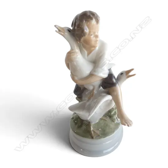 ROYAL COPENHAGEN FIGURINE goose thief by Chr. Thomsen 1964 H.170mm