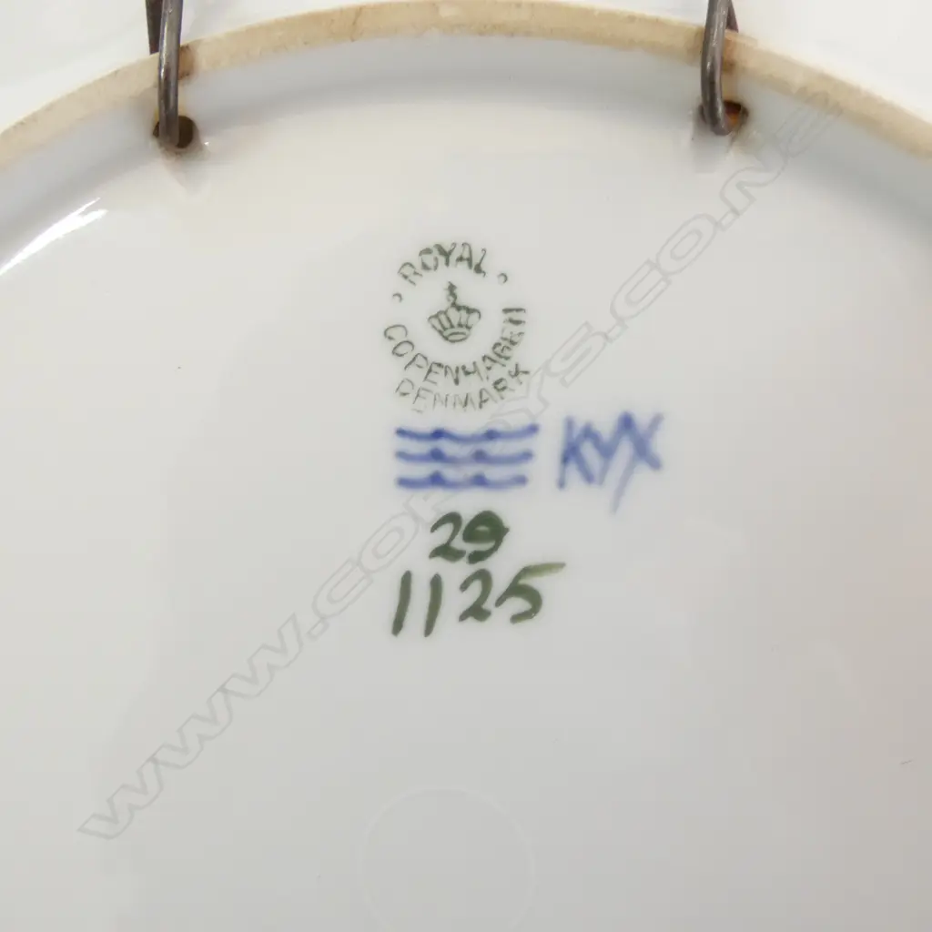 4 ROYAL COPENHAGEN PLATES Dia.250 / 185mm Image 1++