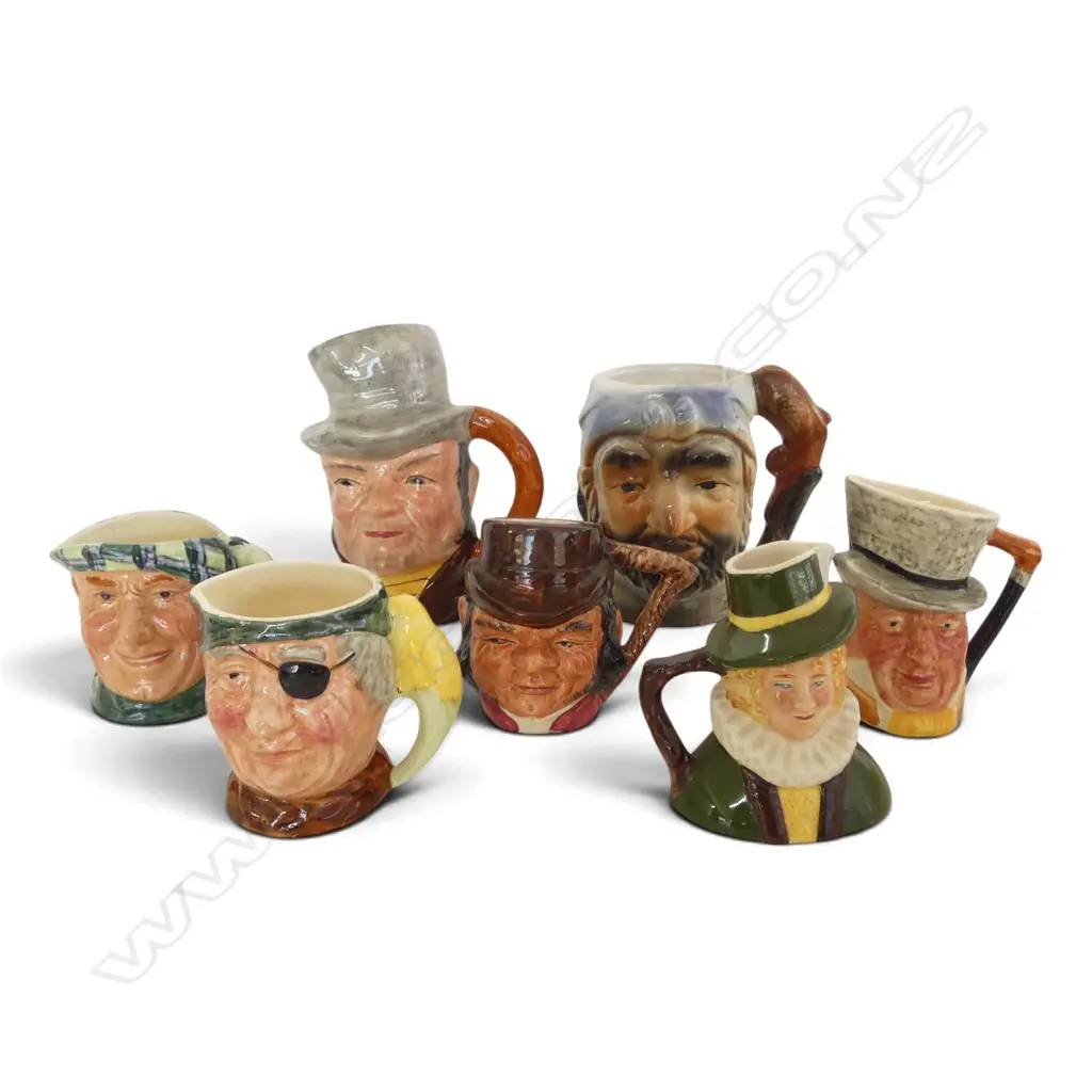7 CHARACTER JUGS H.130mm Image 1++