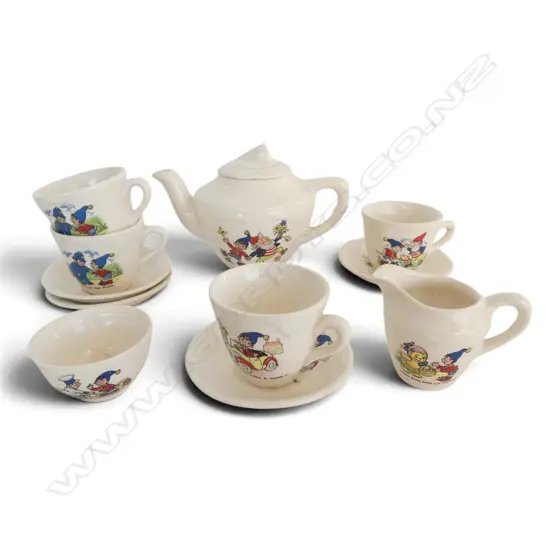 VINTAGE 11 PC 1950s CHILD'S NODDY TEA SET, sml chip to jug rim