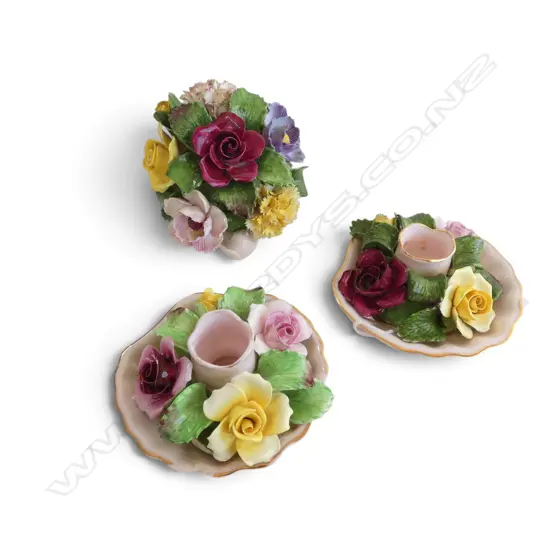 PR DENTON CHINA FLORAL CANDLESTICK HOLDERS DIA90MM & DENTON CHINA FLORAL ORN  H90