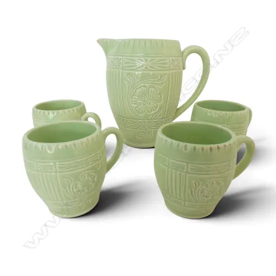 VINTAGE SYLVAC GREEN DRINKS SET jug + 4 mugs. Impressed floral pattern