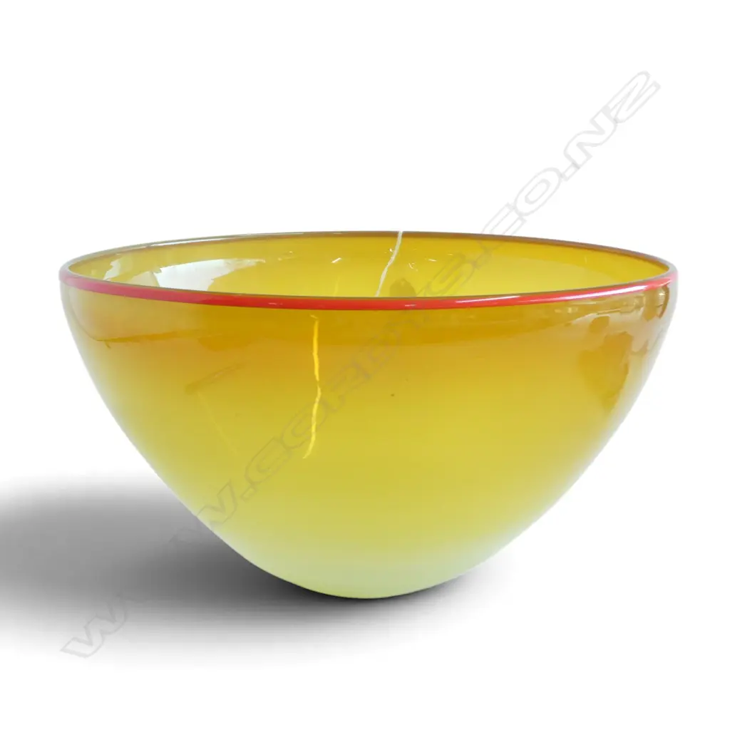 LARGE MIKE McGREGOR WHANGAREI ART GLASS BOWL SIGNED ‘McG 1996’, D.315MM H.185MM Image 1++