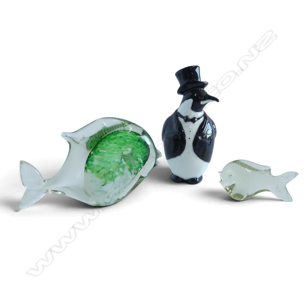 2 ART GLASS FISH + CERAMIC PENGUIN H.170mm Image 1++
