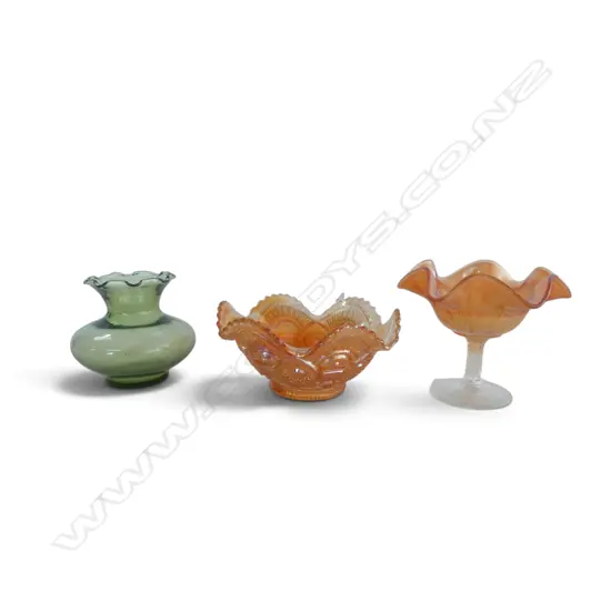 ASST. CUT CRYSTAL & CARNIVAL GLASS H.210mm