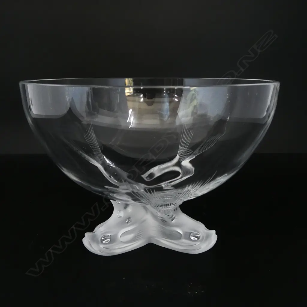 LALIQUE BOWL w. 3 FISH BASE H.150mm, 195mm dia Image 1++