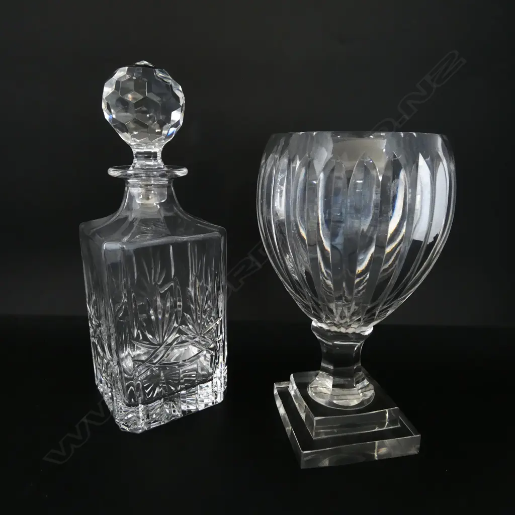 CUT CRYSTAL DECANTER & SQUARE FOOTED VASE H.215mm Image 1++
