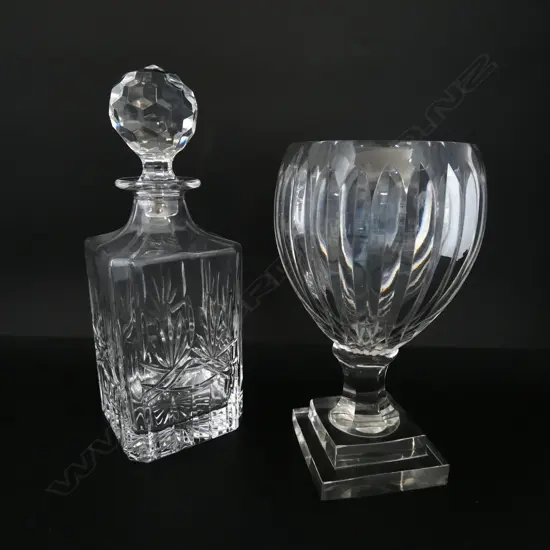 CUT CRYSTAL DECANTER & SQUARE FOOTED VASE H.215mm
