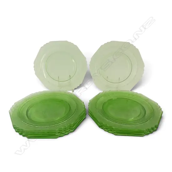 12 GREEN URANIUM GLASS DINNER PLATES w EMBOSSED FLORAL PATTERN, Dia.250mm