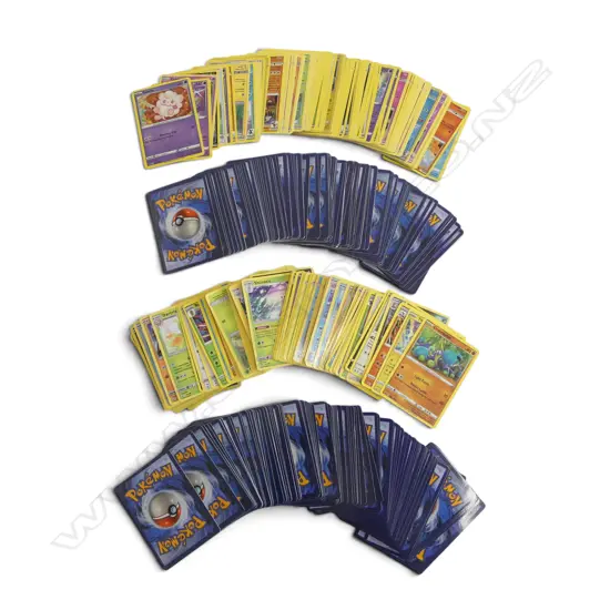 400 POKEMON CARDS (4x100 BAGS)