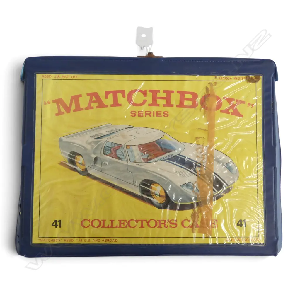 MATCHBOX / LESNEY TOYS IN CASE W.330mm Image 1++