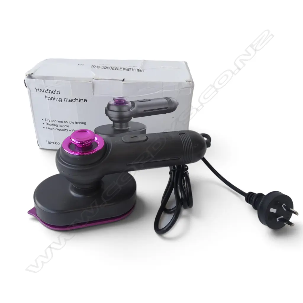 AS NEW HAND HELD IRONING MACHINE PERFECT FOR TRAVEL L 200mm Image 1++