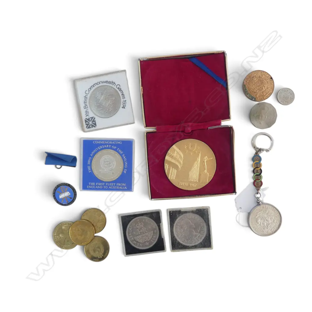 ASST. COINS & MEDALS Image 1++